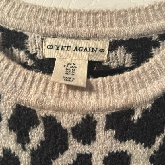 Leopard cheetah sweater black and white medium - Picture 2 of 4